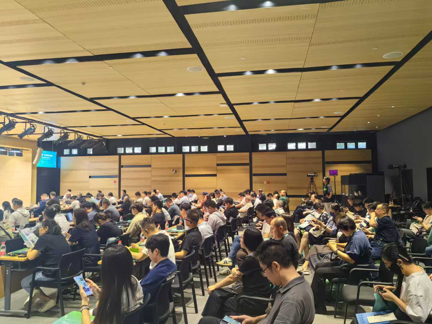 当中国实践遇见芬兰经验：中芬绿色建筑技术交流会举行